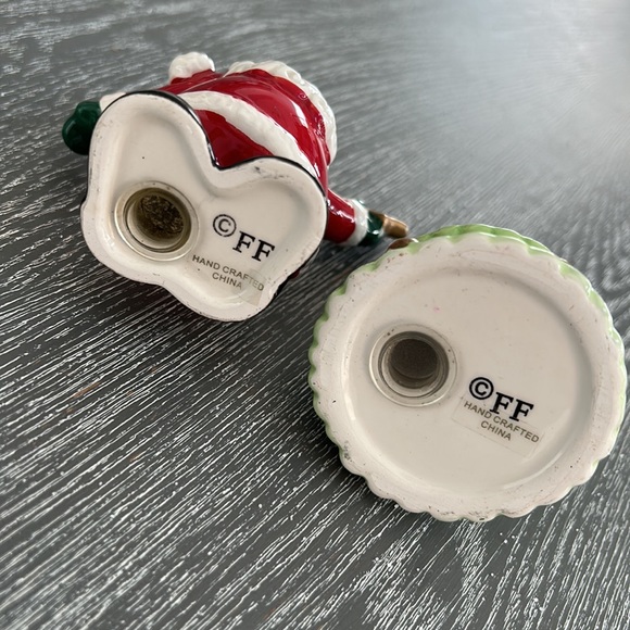 Fitz & Floyd Santa & Tree Salt and Pepper Shakers - Picture 3 of 6